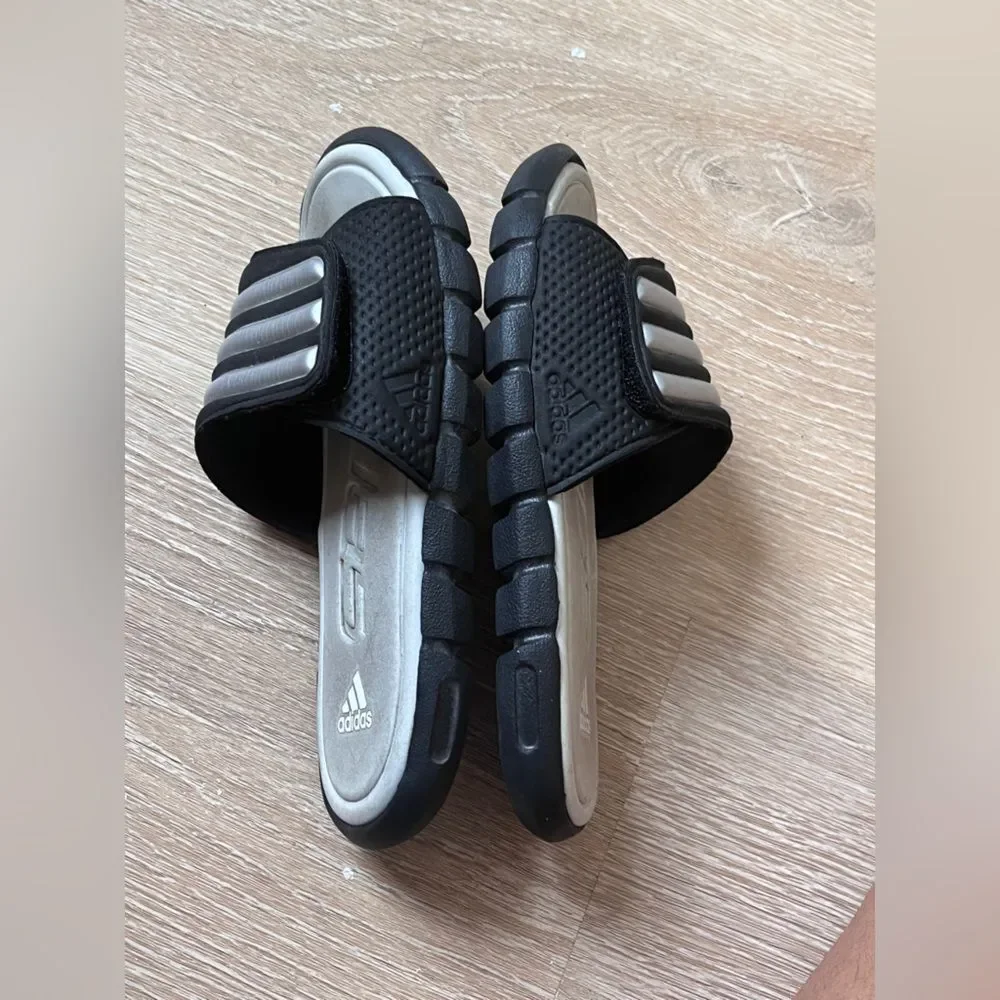 Adidas Slides Sandals Foam Boy Girl  Kids Sz 1